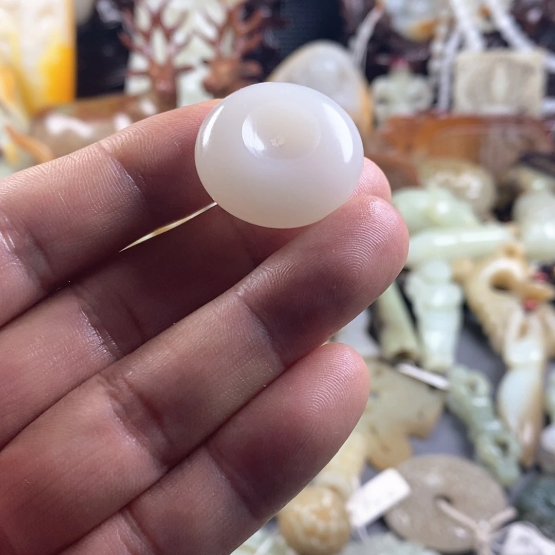 和田玉（糖玉）未镶嵌颈饰