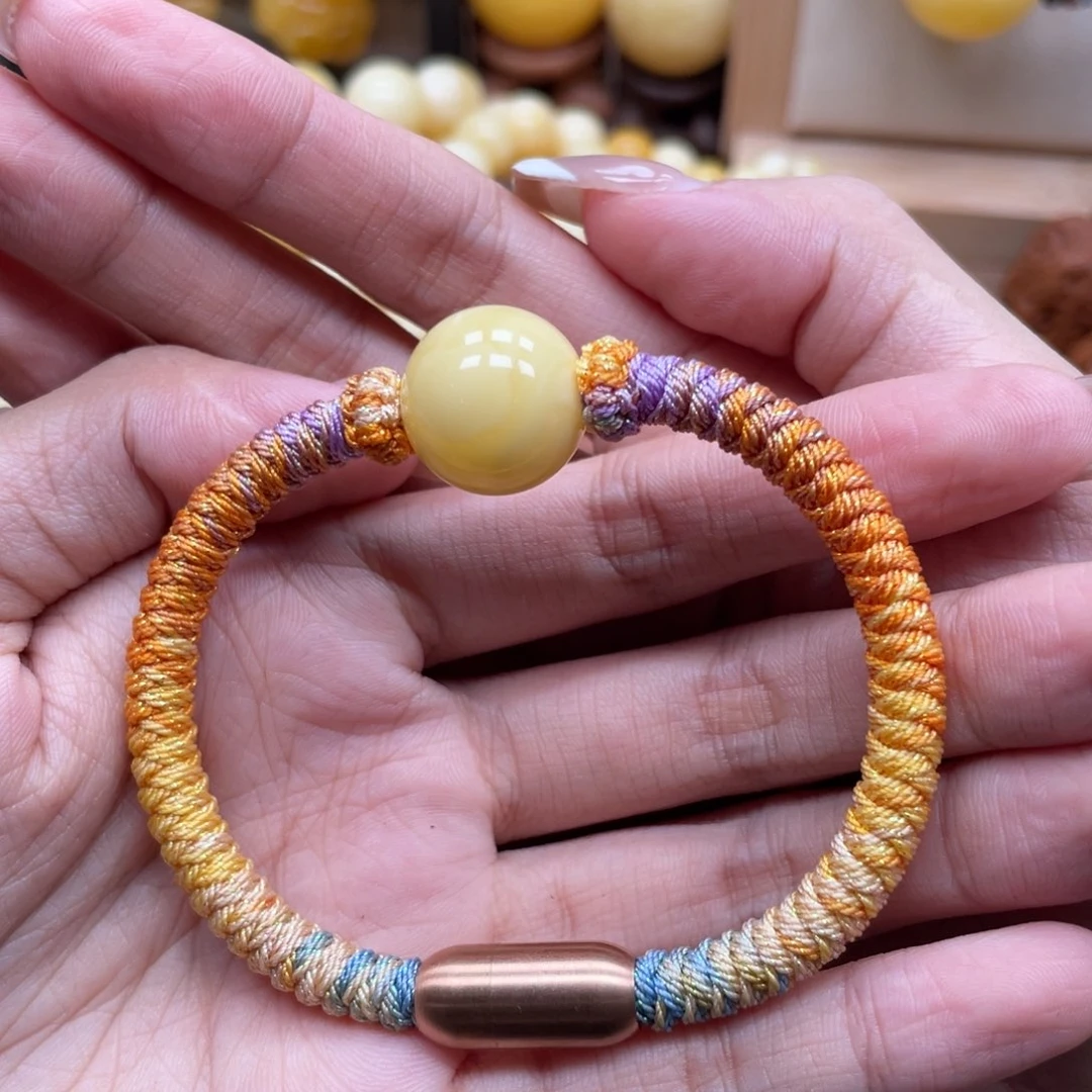 未镶嵌琥珀珠宝奇石