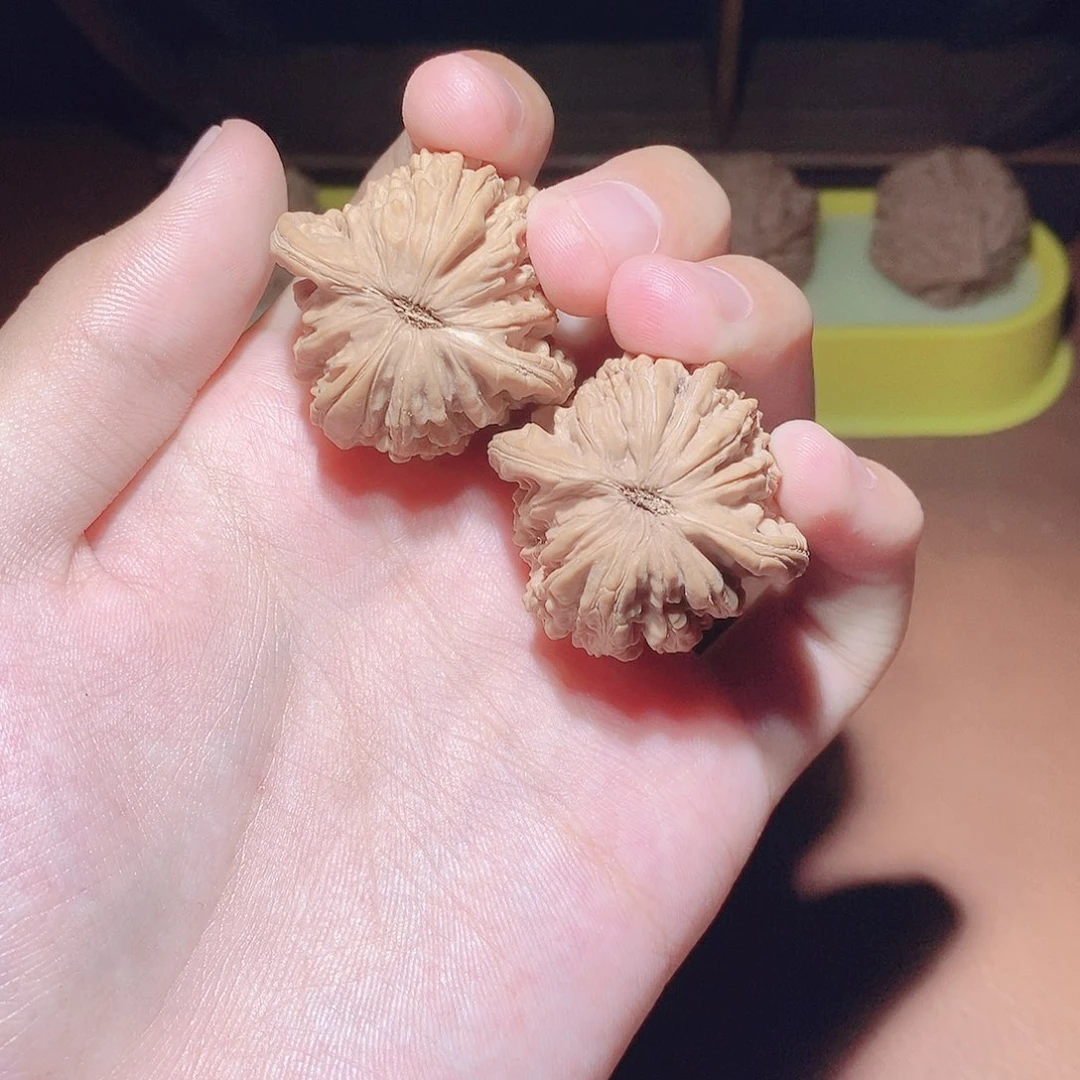 文玩核桃四座楼静对福利