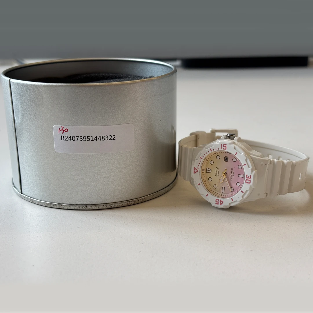 95新 Casio/卡西欧 YOUTH系列防水石英机芯树脂表带女表花色表盘