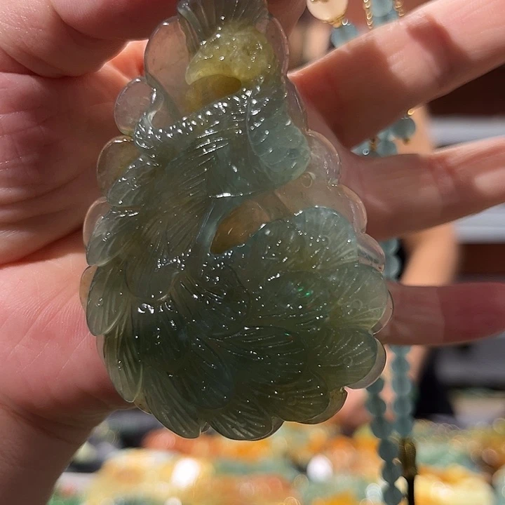 岫玉未镶嵌毛衣链