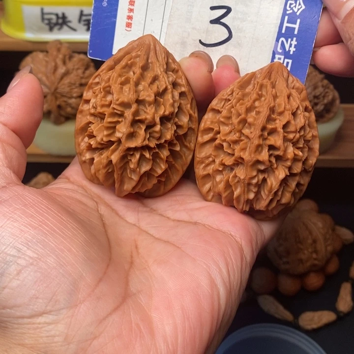 文玩核桃吊坠45招财鼠