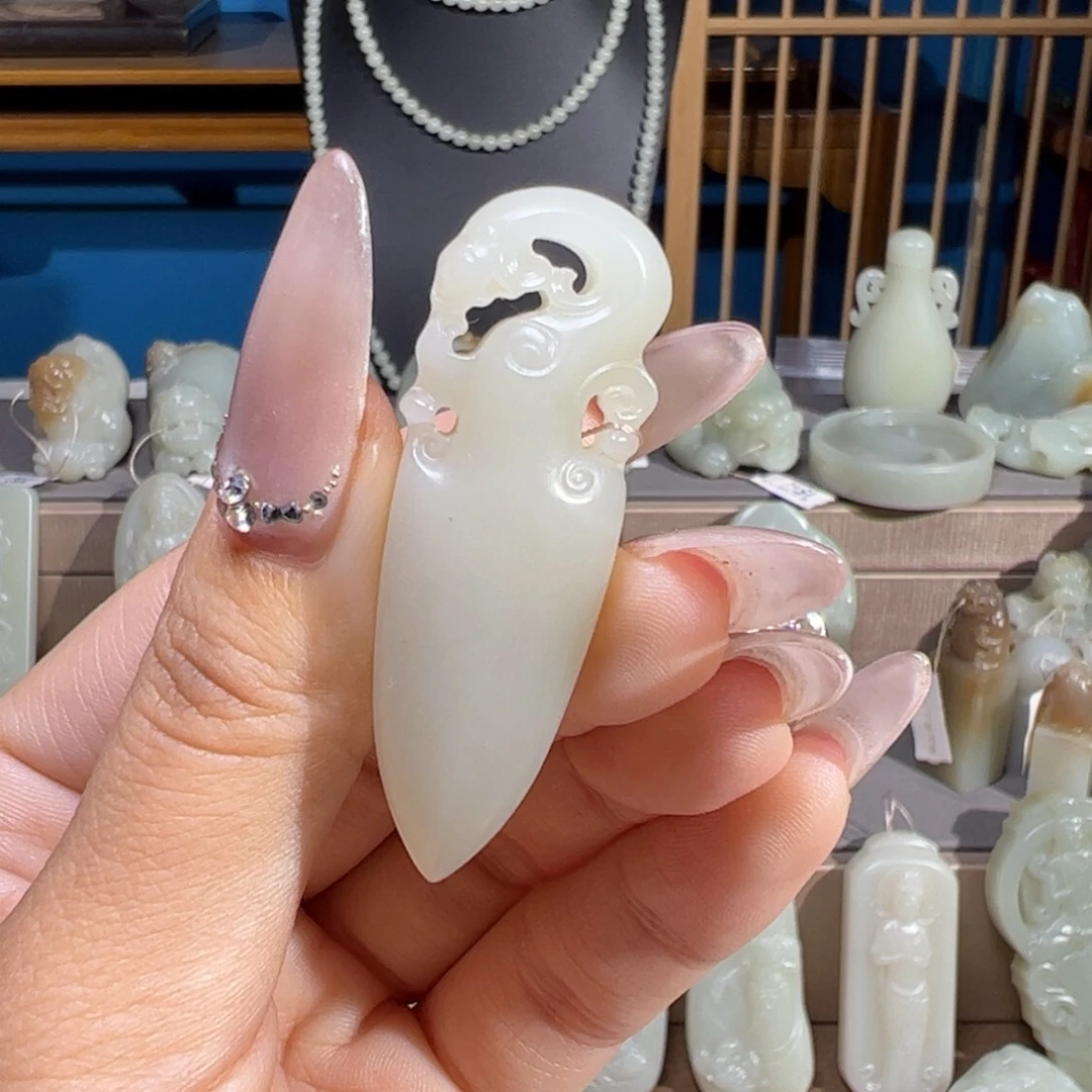 和田玉（糖玉）未镶嵌颈饰