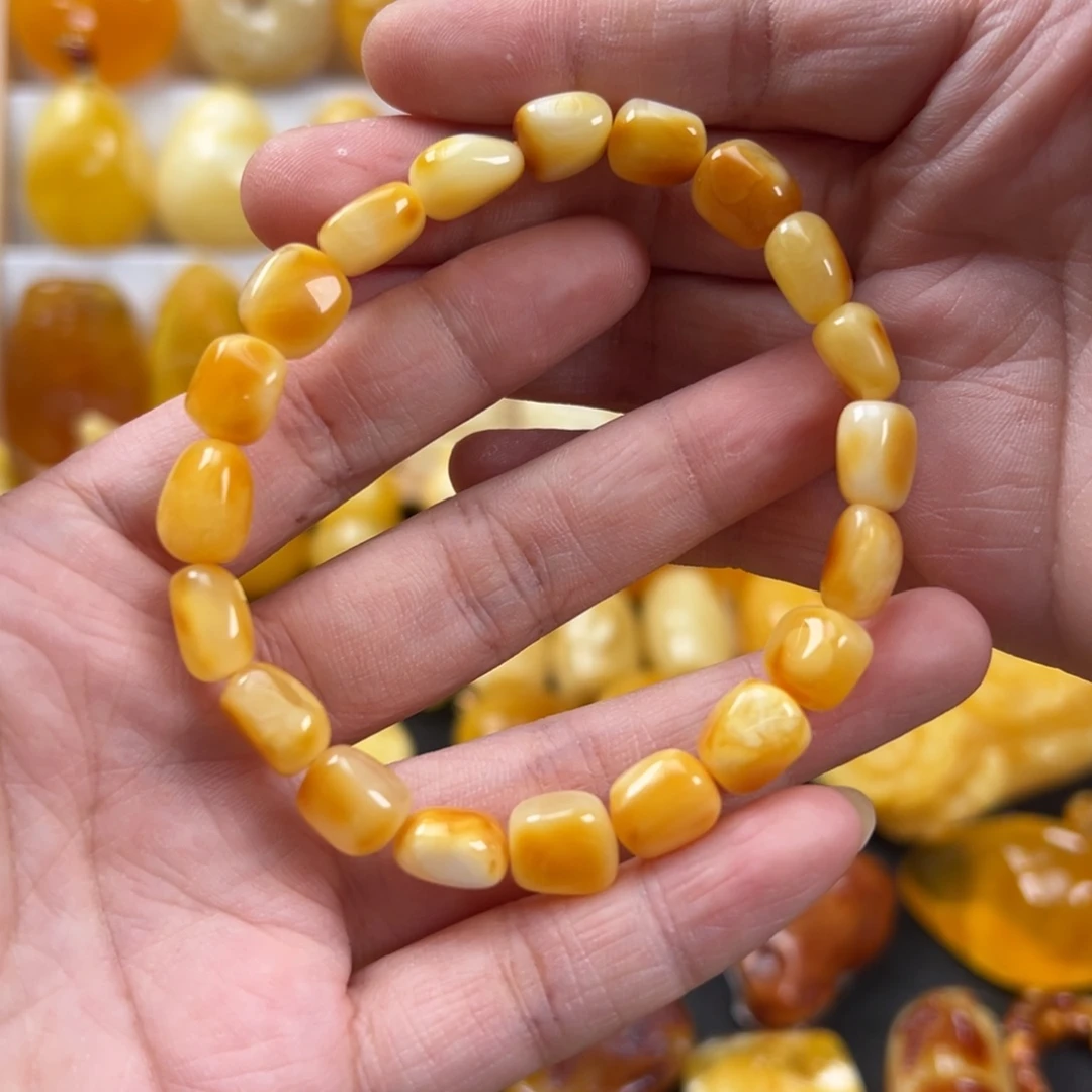蜜蜡未镶嵌颈饰蜜蜡