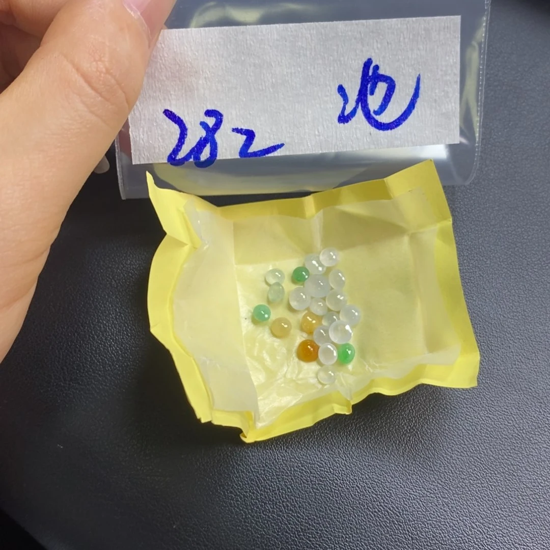 定制翡翠未镶嵌池*兜翡翠