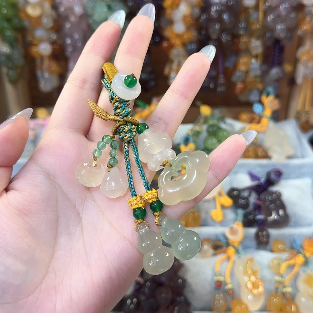玛瑙/玉髓钥匙挂件未镶嵌