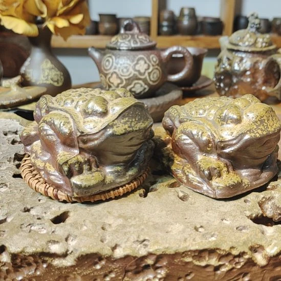 坭兴陶纯柴烧青蛙茶宠2只