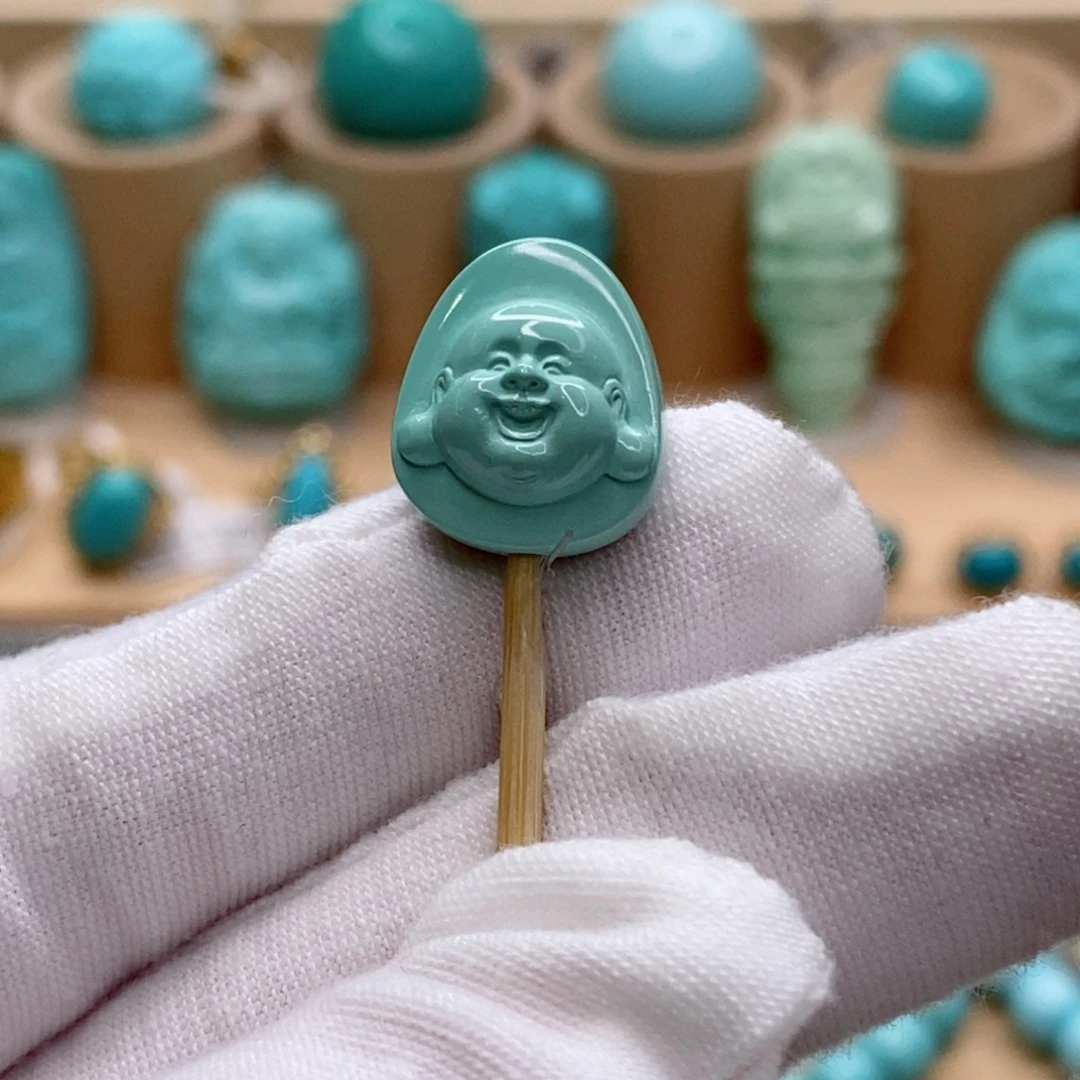 绿松石未镶嵌珠宝奇石