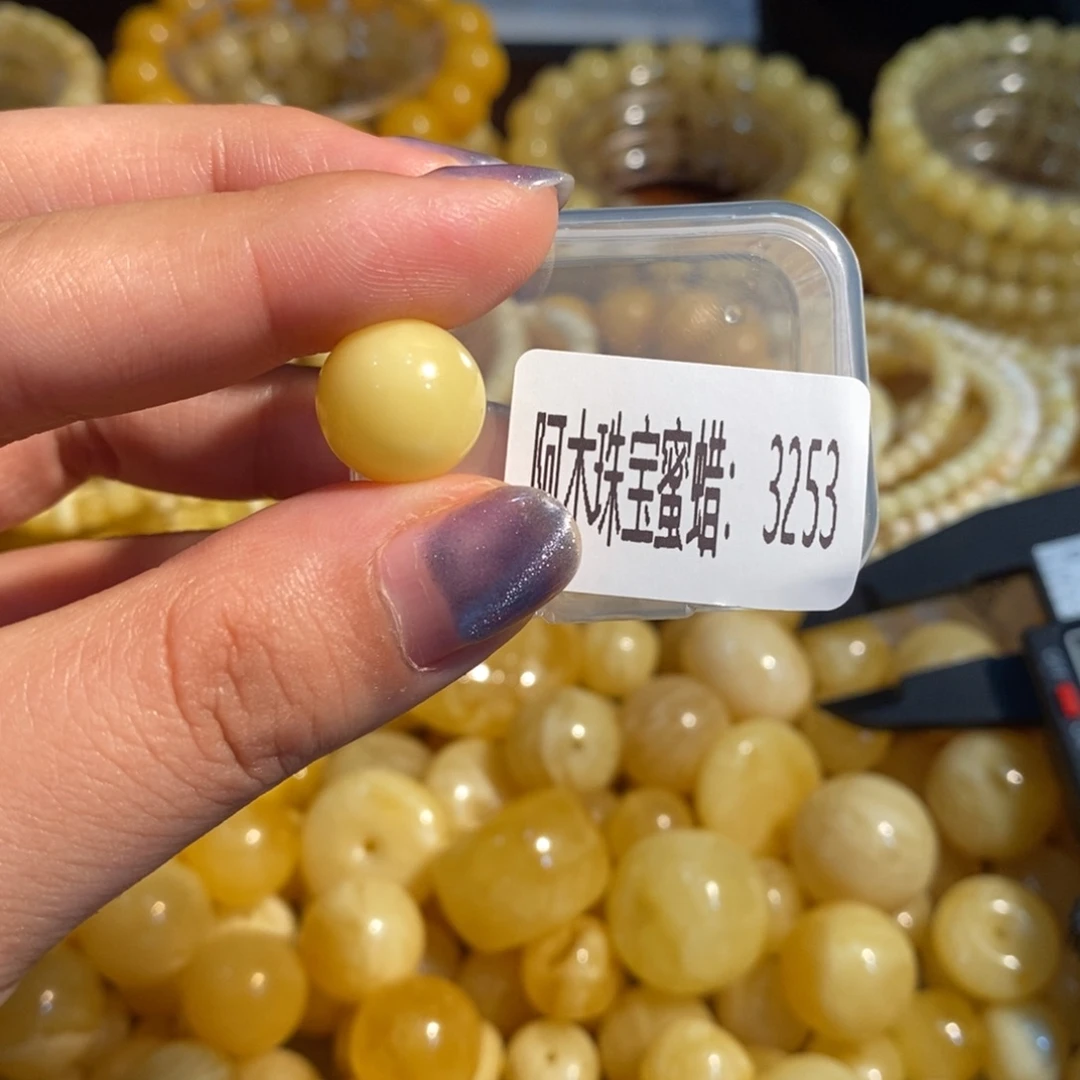 琥珀未镶嵌珠宝奇石3253