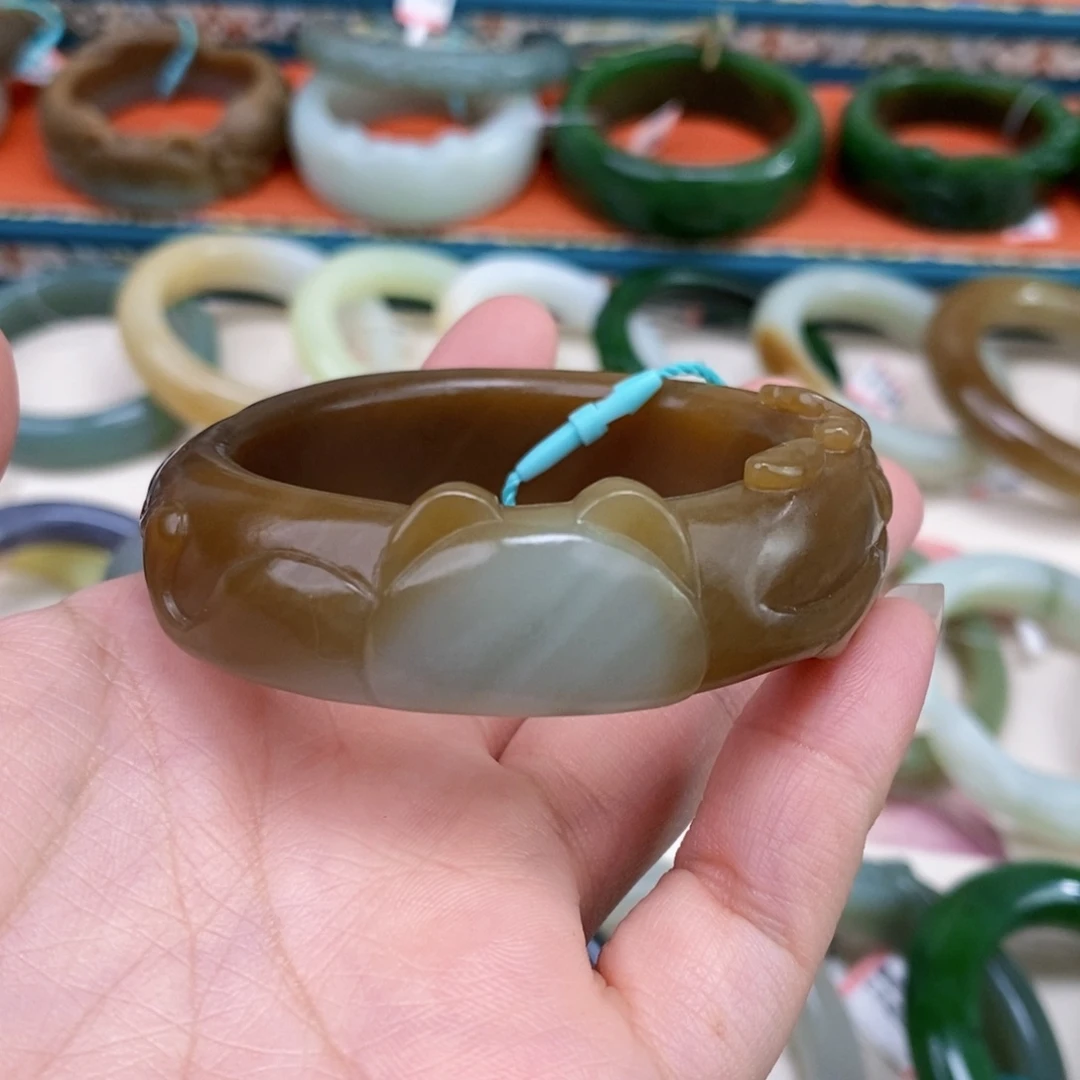 苏***袍和田玉未镶嵌手镯51.5