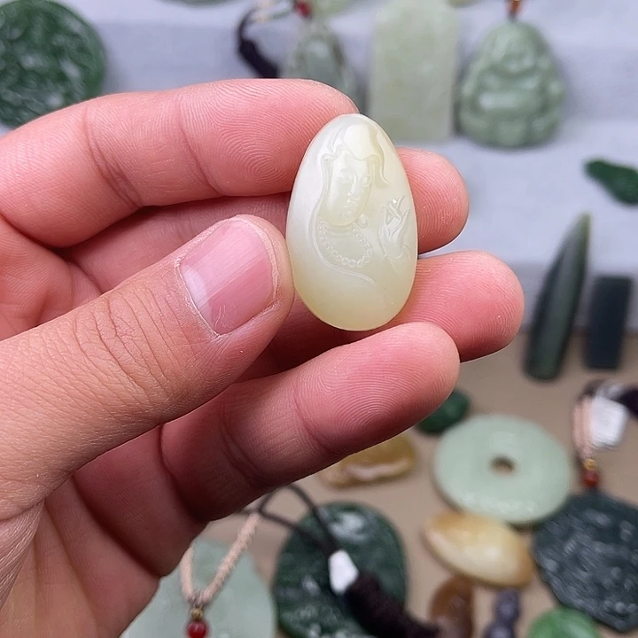 和田玉吊坠(不含链)未镶嵌