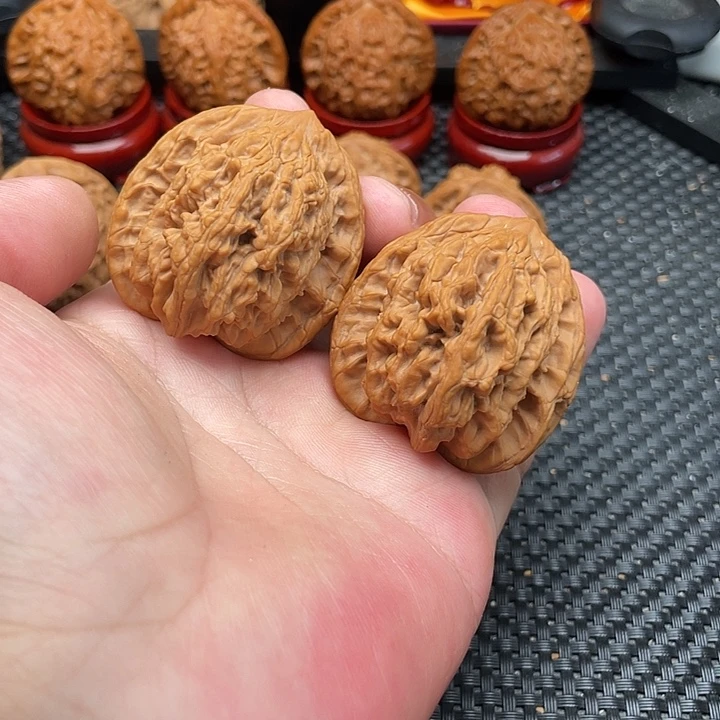 文玩核桃把件虎头42尺