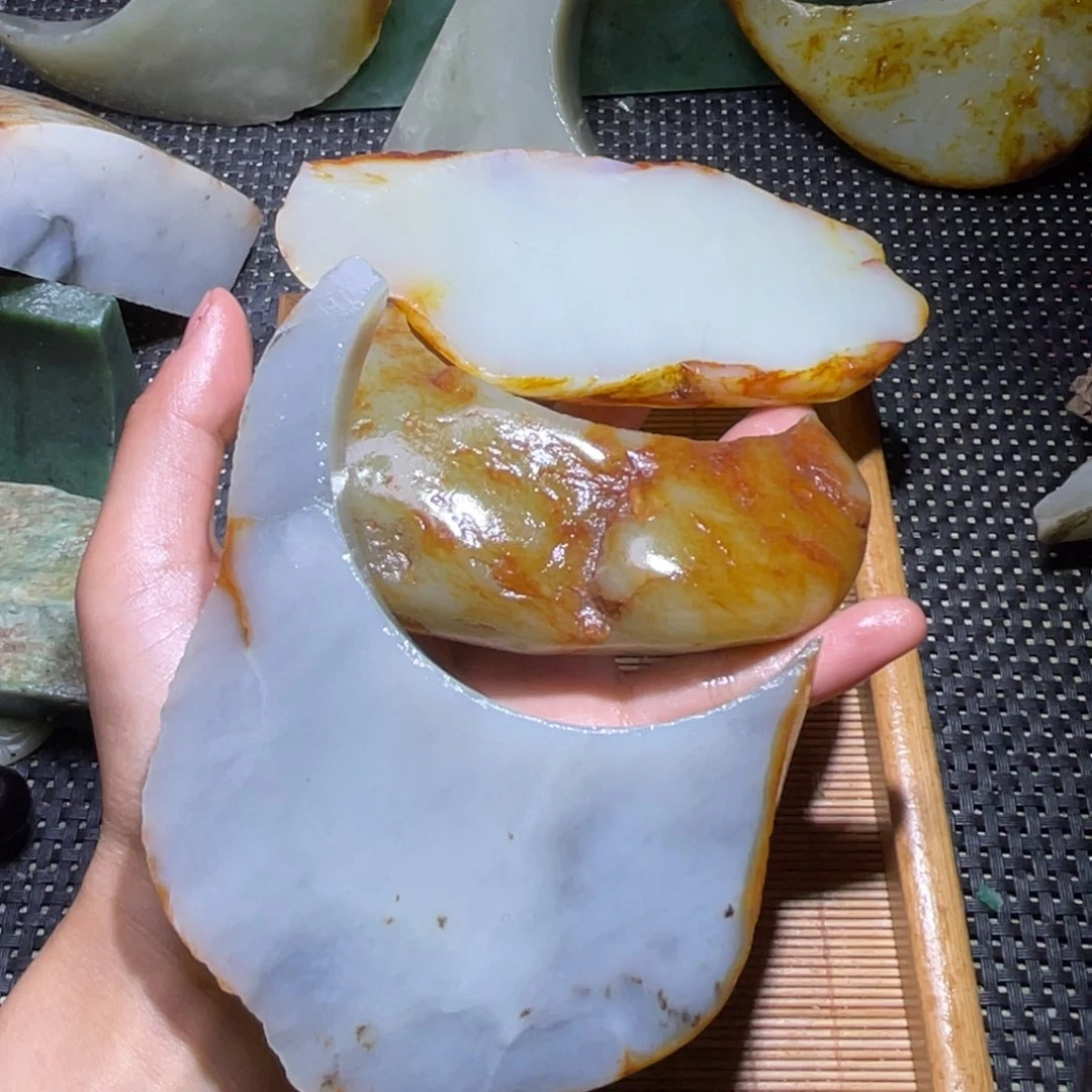 未镶嵌和田玉挂件九***?