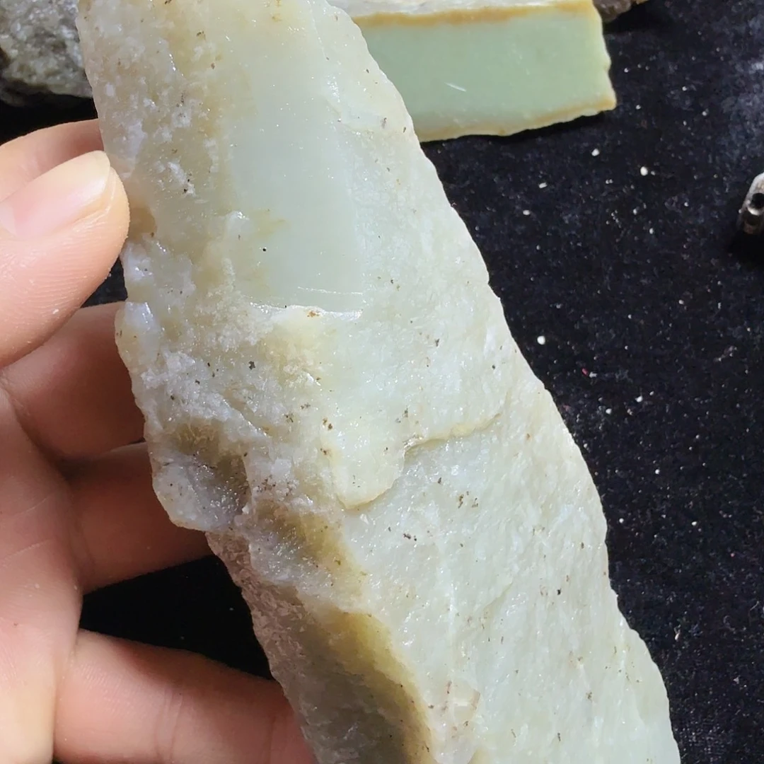 和田玉（糖玉）未镶嵌珠宝半成品