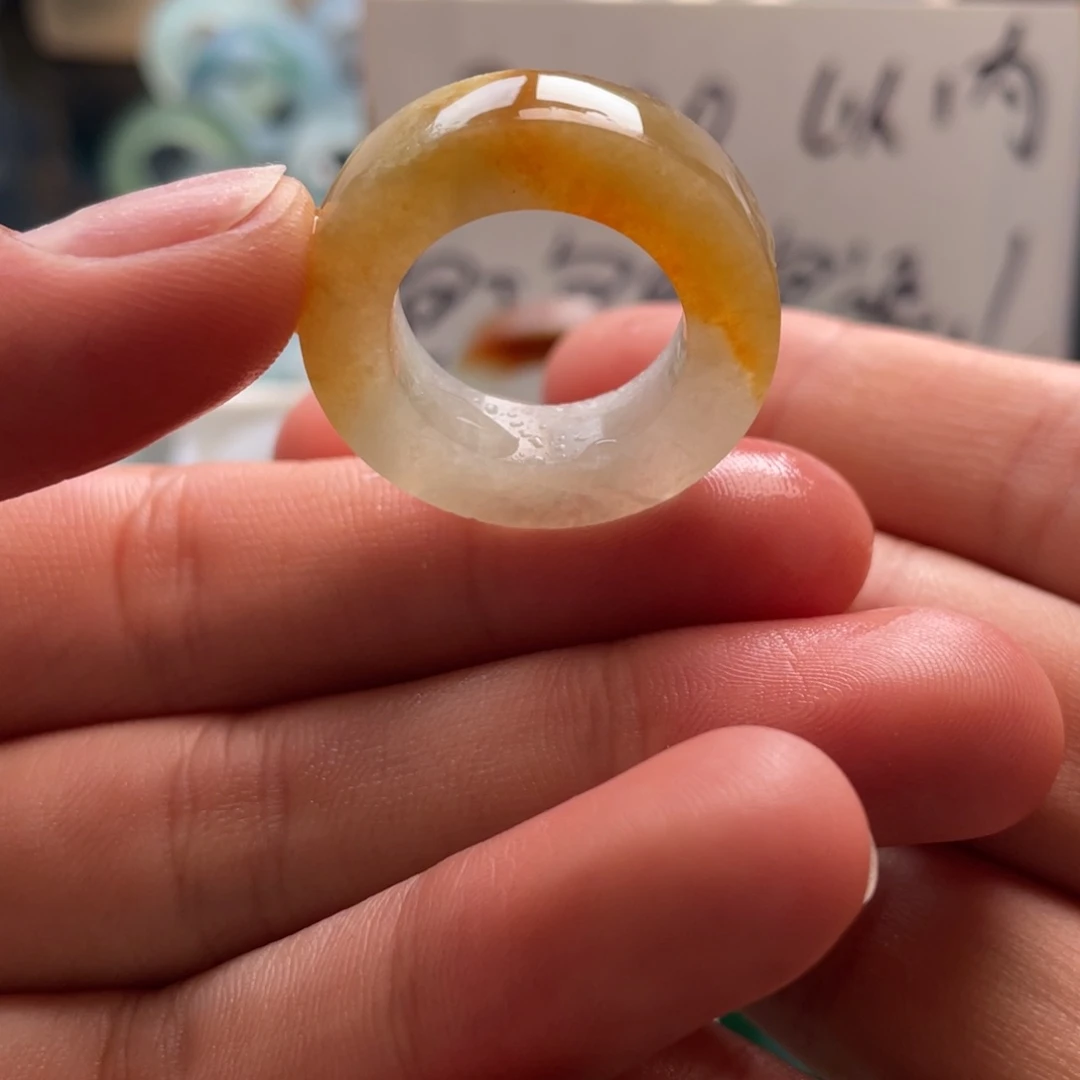 定制翡翠未镶嵌戒指