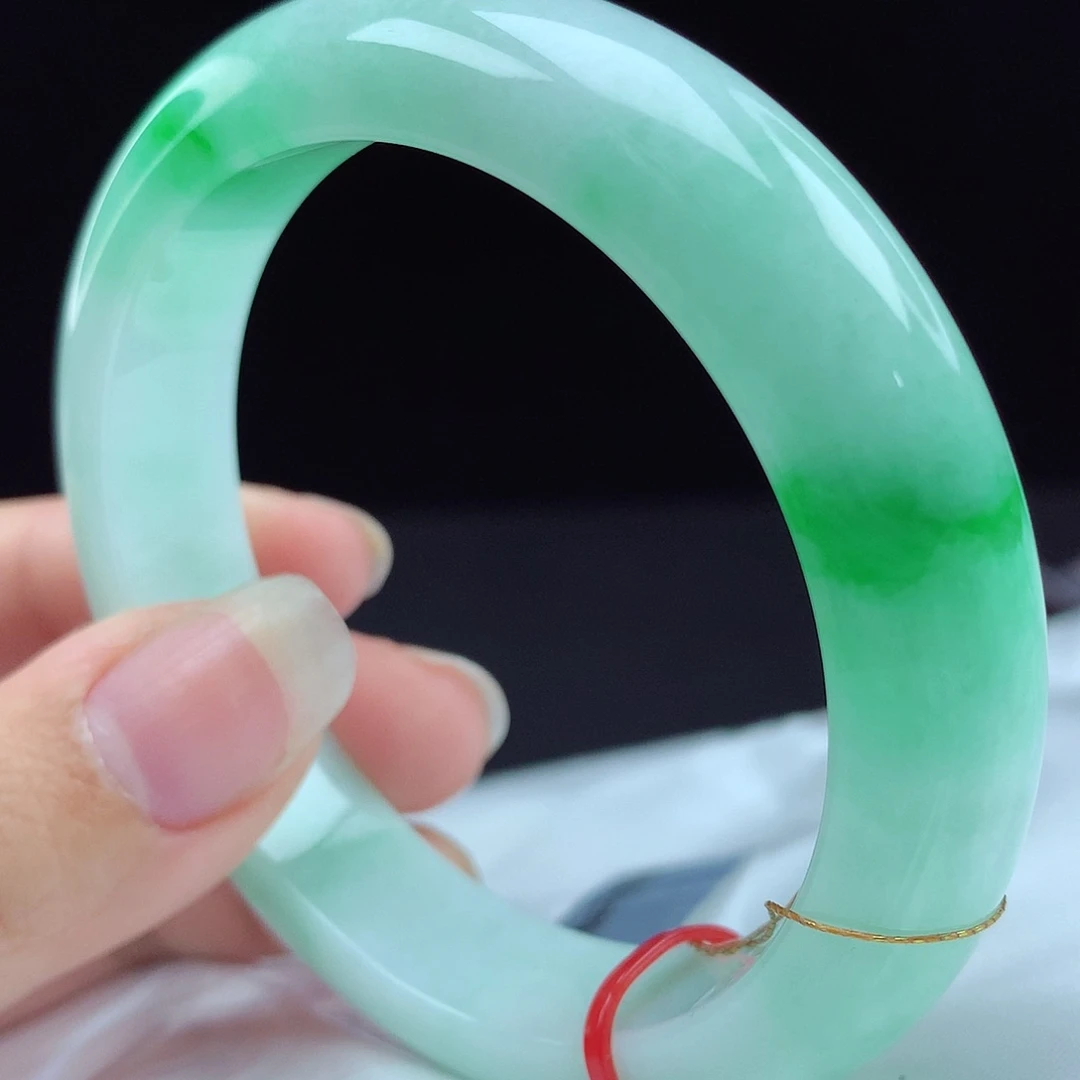 未镶嵌手镯翡翠114777，