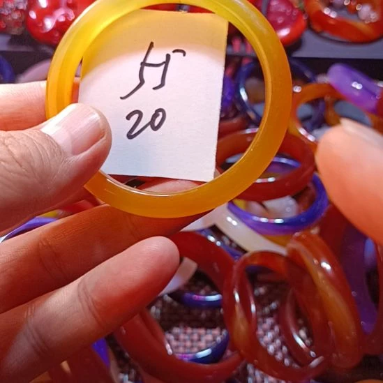 玛瑙/玉髓手镯未镶嵌