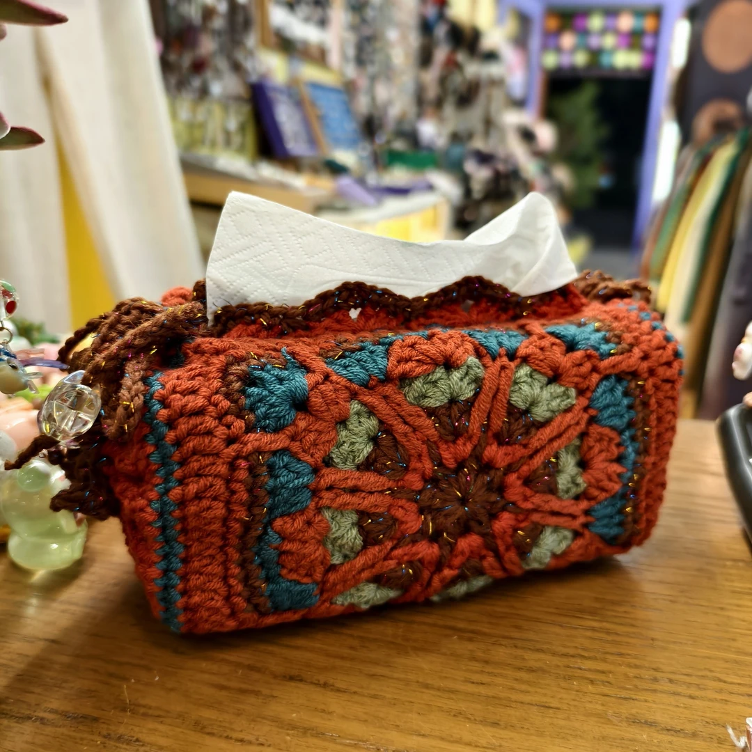 手工原创成品现货，牛奶棉抽纸包包，抽绳款式。长度25cm宽度有弹性。