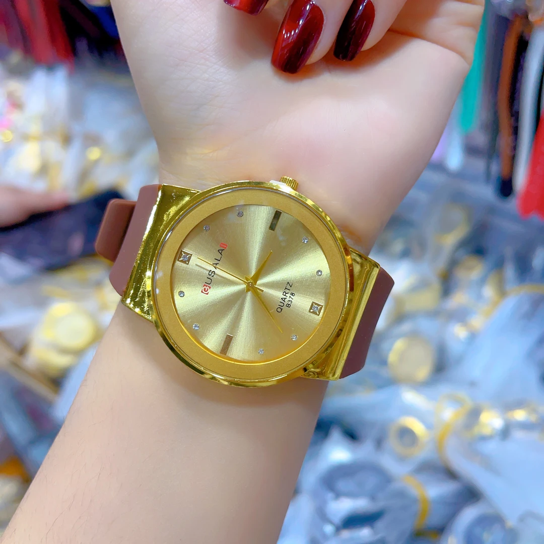 1390新款时尚金色手表爆款白搭时尚男女同款咖啡色