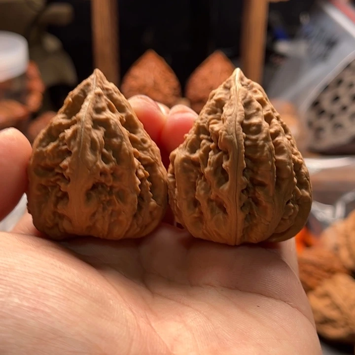文玩核桃把件楸大胖97