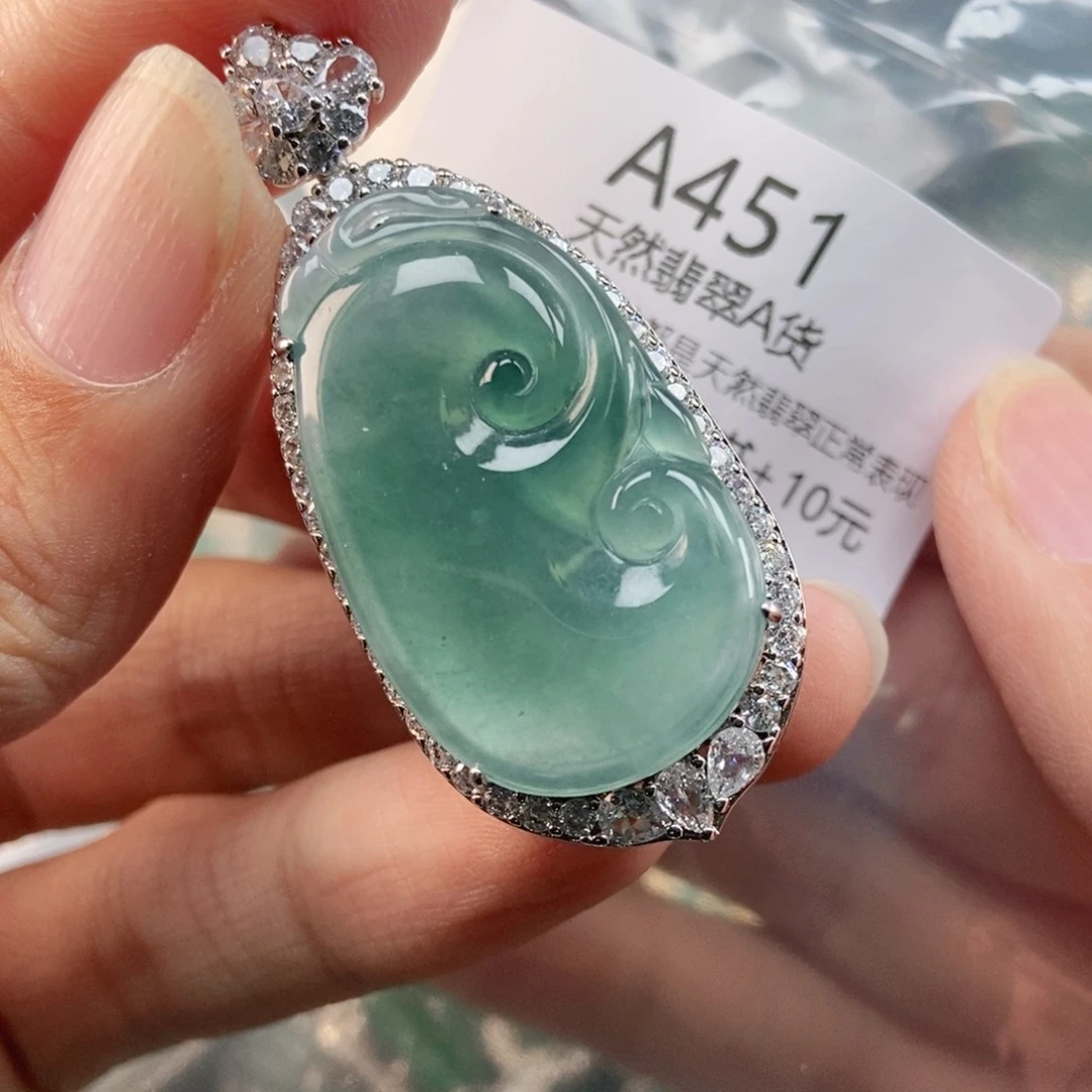 【闪购商品】翡翠未镶嵌吊坠(不含链)