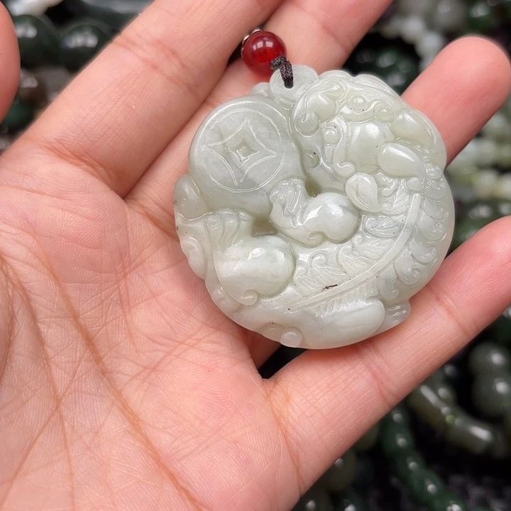 颈饰未镶嵌和田玉