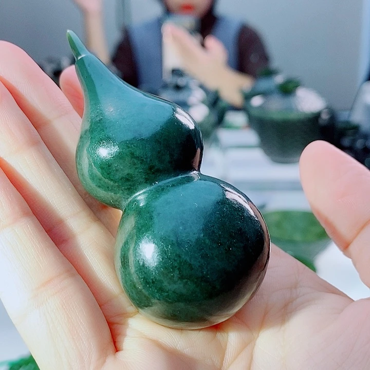 和田玉（青玉）未镶嵌把件