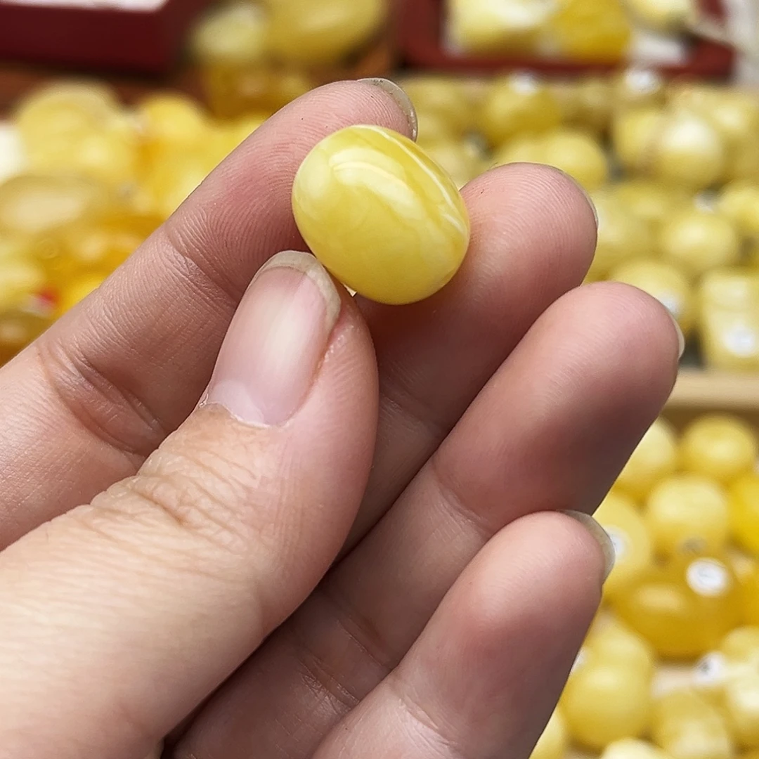 蜜蜡未镶嵌裸石天然