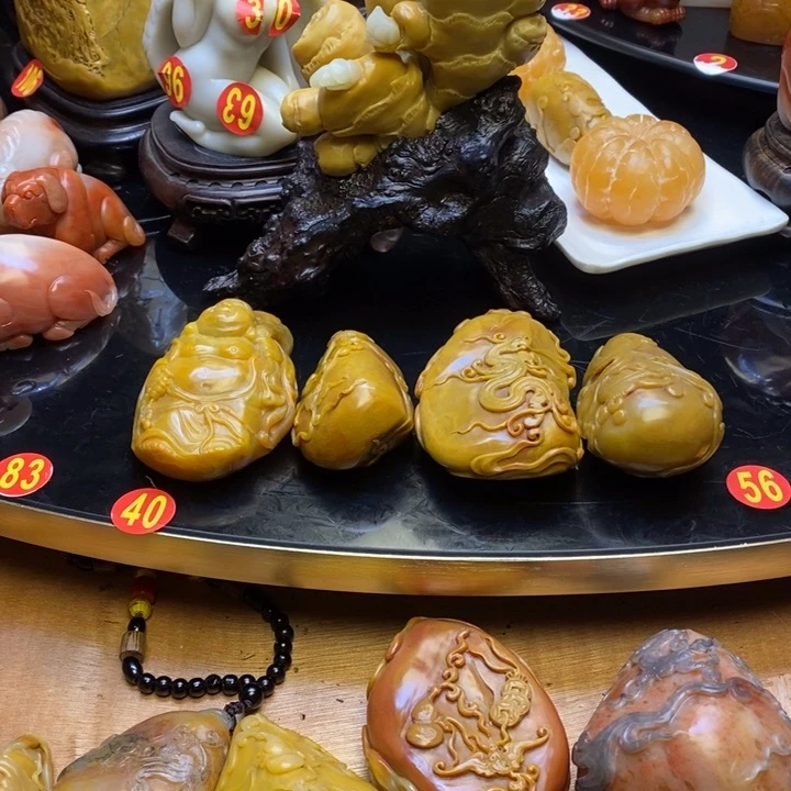 寿山石河**年寿山石9个。。。。。