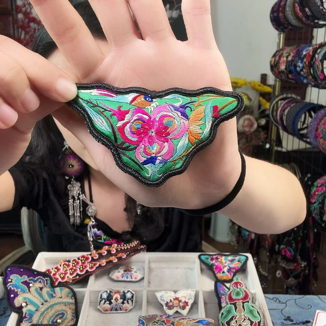 M***月织绣手工刺绣工艺