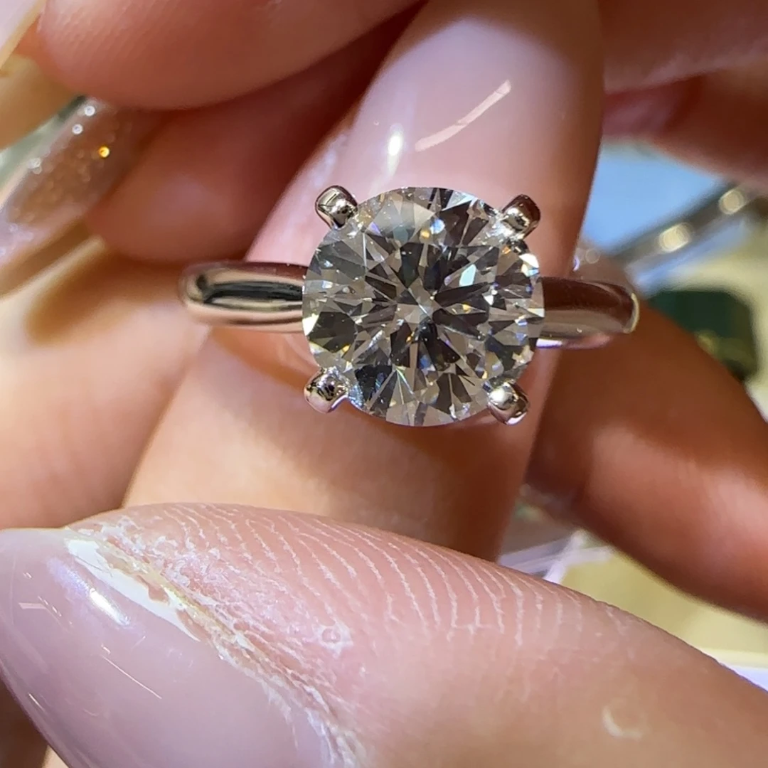 铂Pt950镶嵌实验室培育钻石卡四爪1.5卡13圈