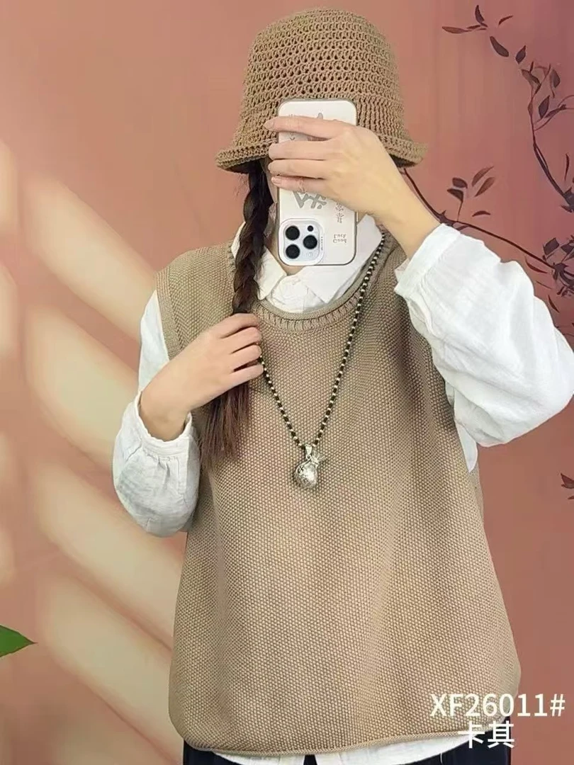 春秋季新款棉线领口勾花圆领套头休闲女款针织马甲背心26011