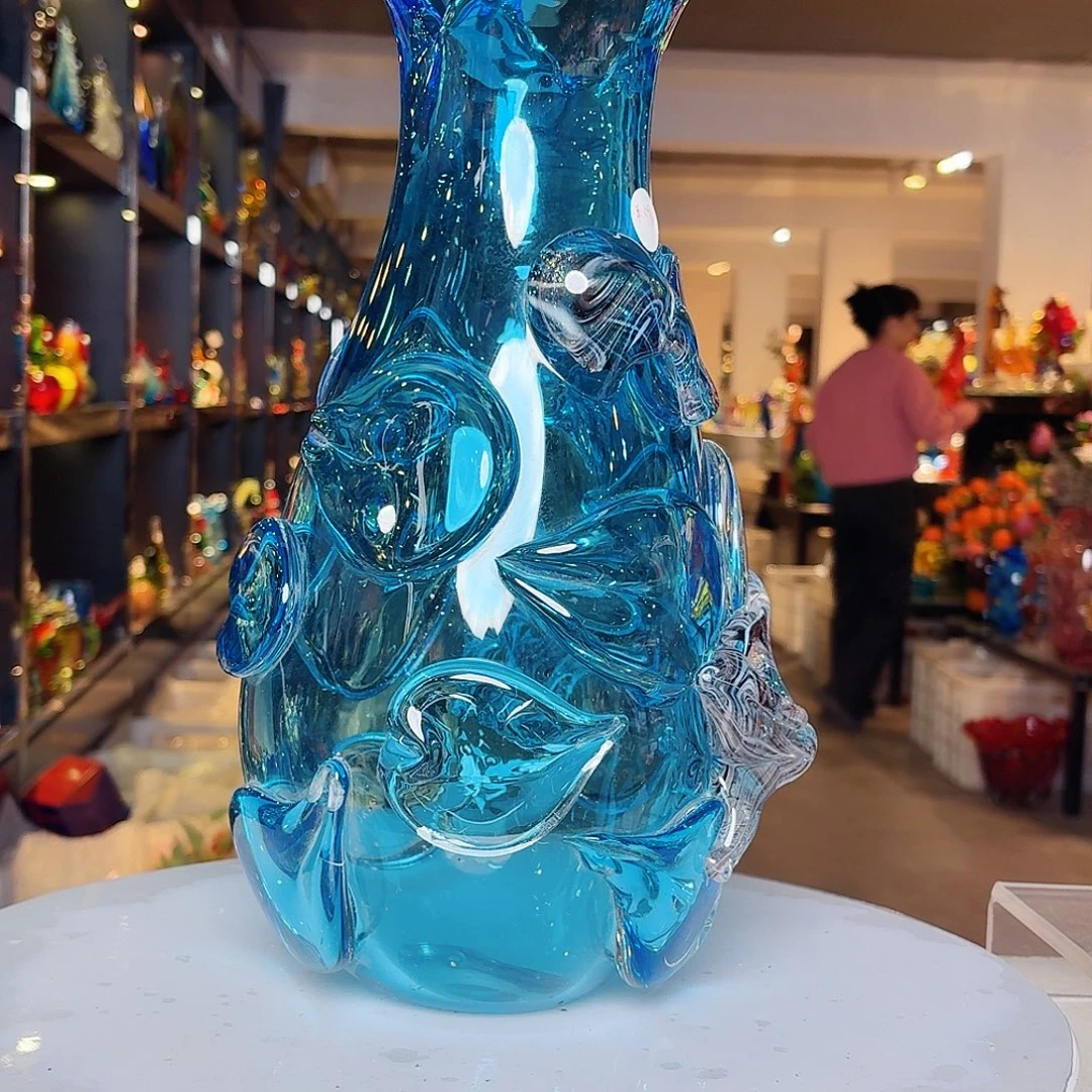 琉璃手工艺品琉璃岛上有个