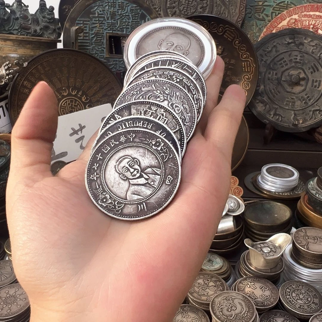 金属复古风格摆件