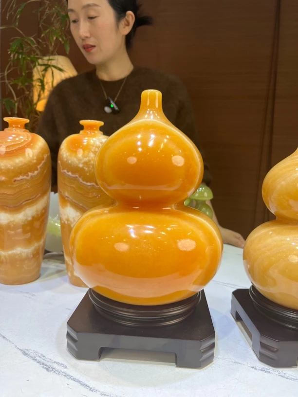 精品天然玉石摆件