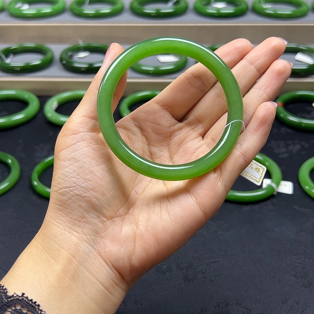 未镶嵌手镯和田玉（碧玉）荧光果绿碧玉（细圆条）