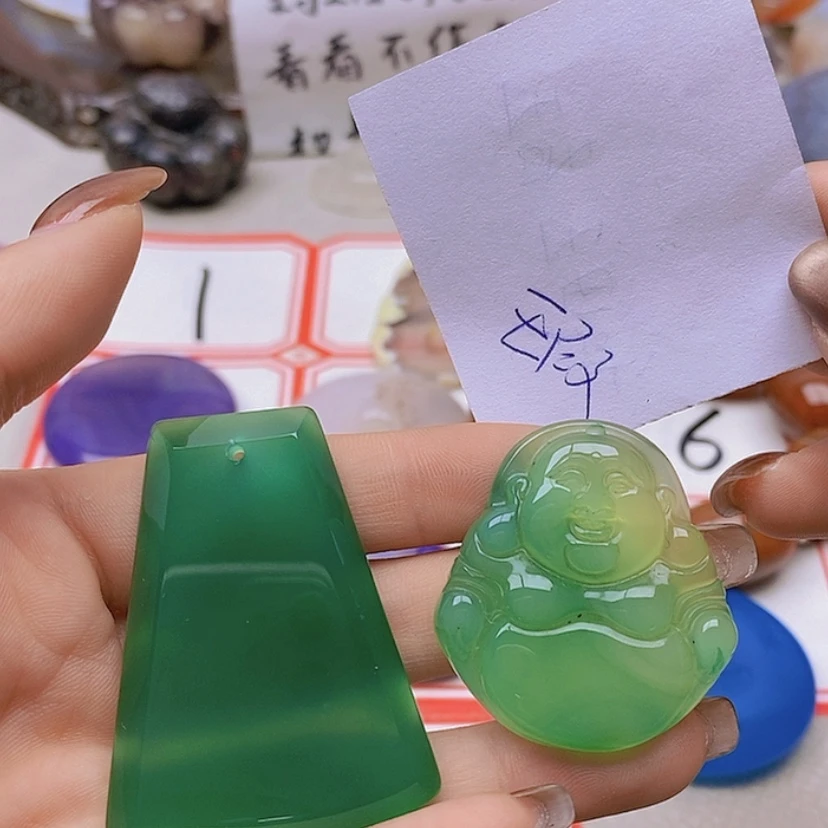 【闪购商品】未镶嵌玛瑙/玉髓珠宝半成品崔*牛