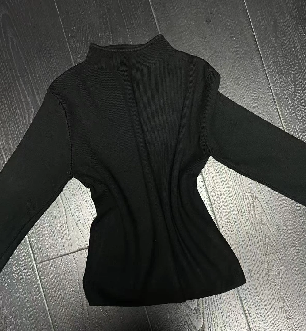 【 雨•美 推荐 】3110黑色修身舒适半高领打底上衣