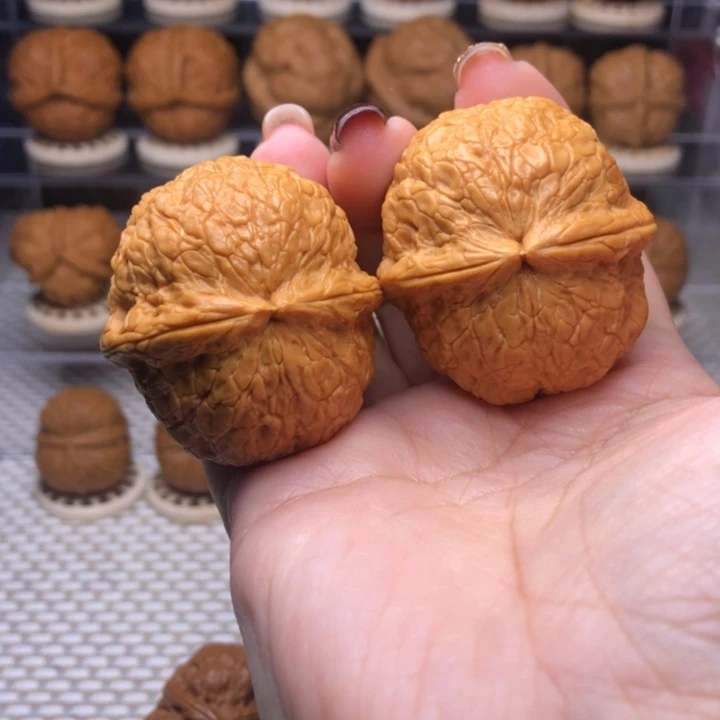 文玩核桃把件40号金丝绣球42尺