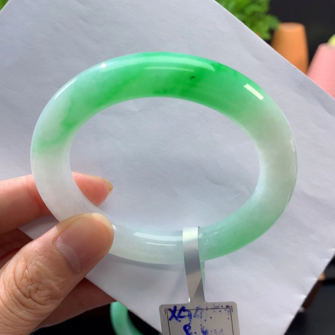 未镶嵌手镯翡翠翡翠手镯