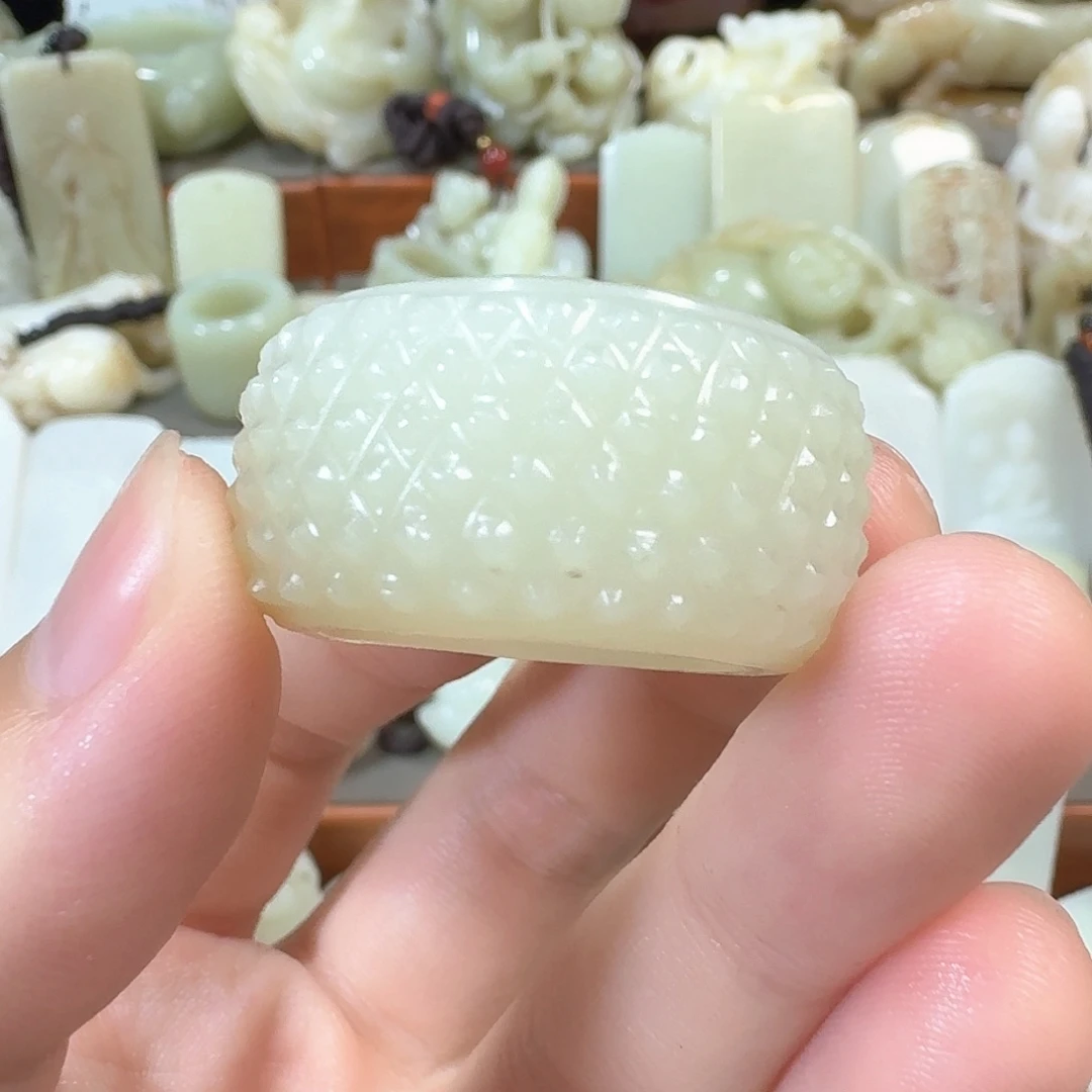 未镶嵌和田玉挂件