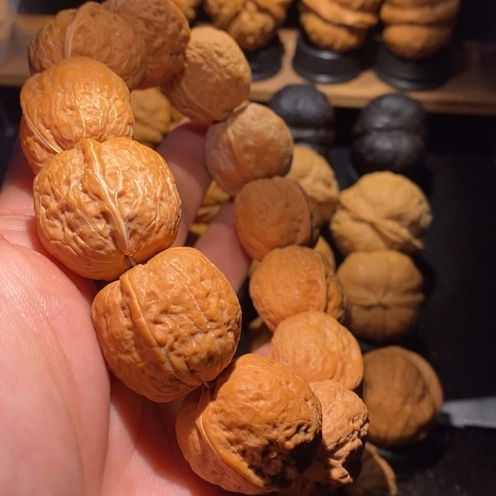 桃核吊坠红玉手串26