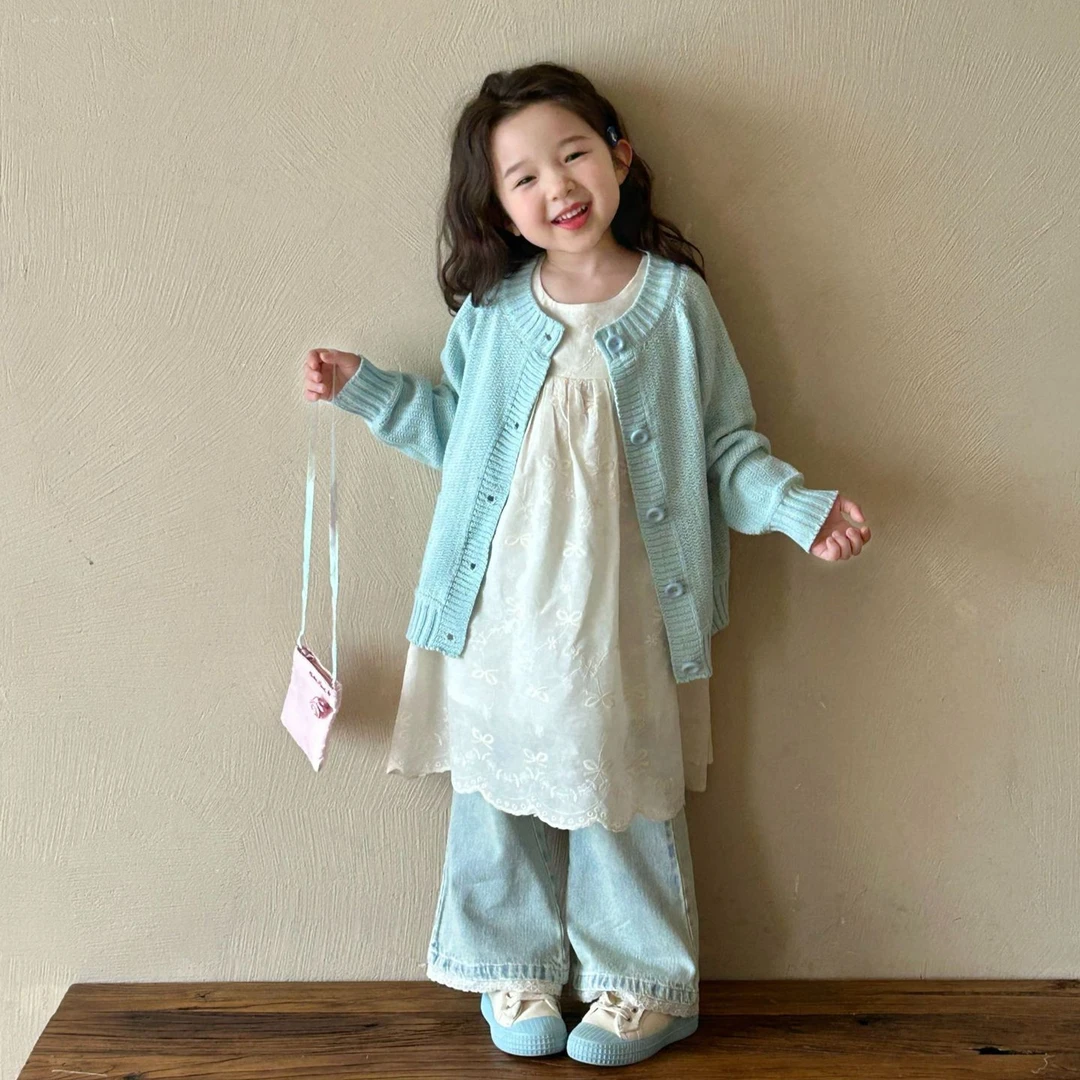 2025春季新款童装 韩版童装 女童薄荷蓝针织毛衣开衫小熊刺绣毛衣