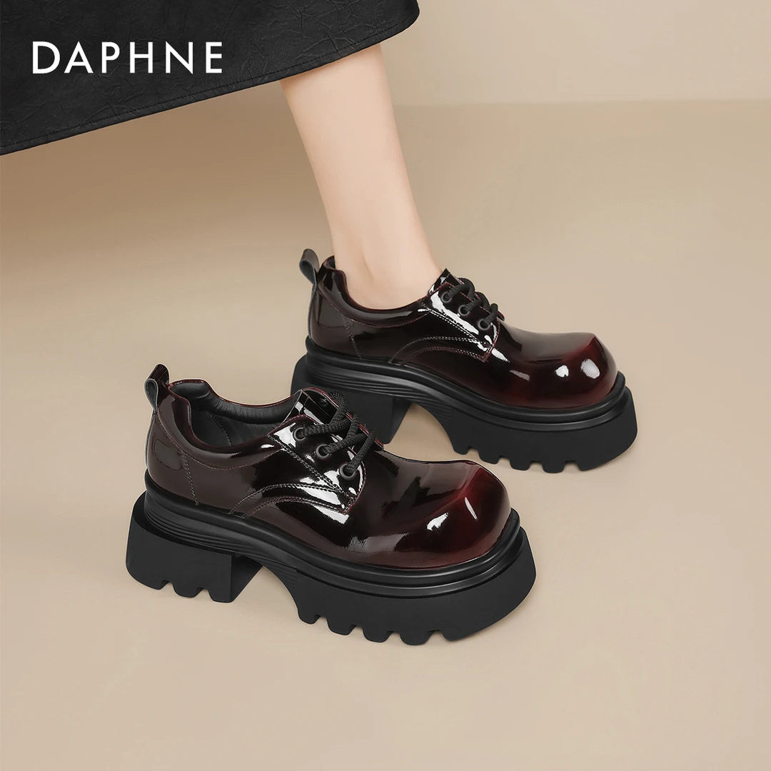 Daphne/达芙妮漆皮时尚乐福鞋女厚底系带深口单鞋时尚粗跟高跟鞋