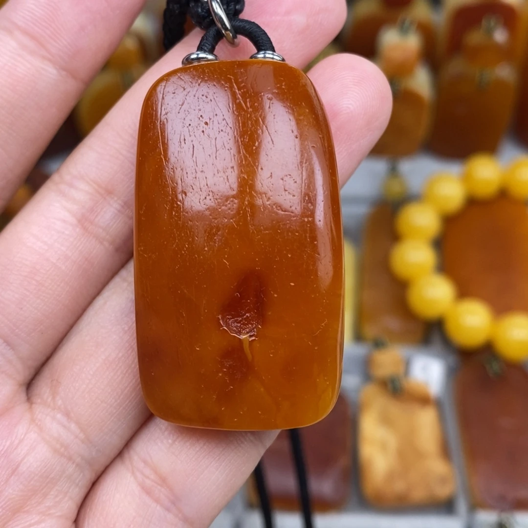 琥珀未镶嵌珠宝奇石