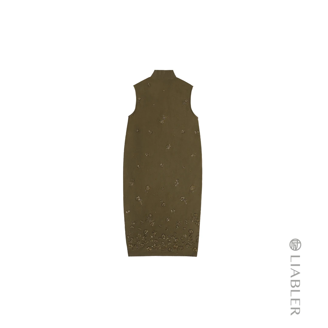 LIABLER/励 D25秋冬珠绣针织高领无袖花苞连衣裙 LAW25545D