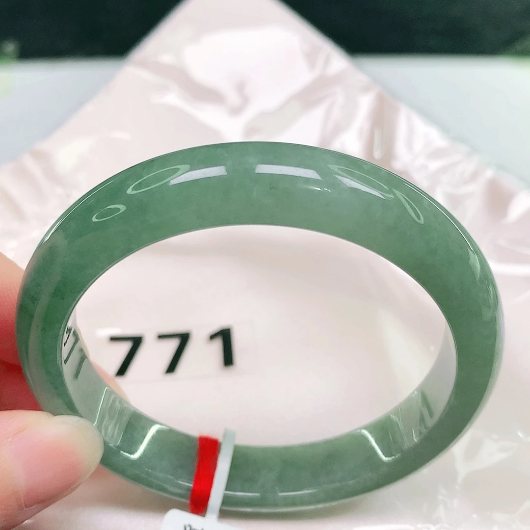 翡翠手镯未镶嵌21 号翡翠手镯