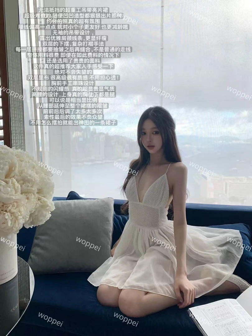 高级感气质减龄收腰V领无袖吊带连衣裙女2025夏季新款显瘦短裙子