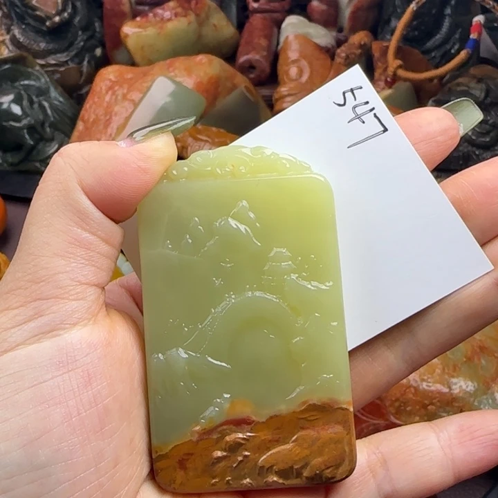 透闪石质玉未镶嵌珠宝奇石