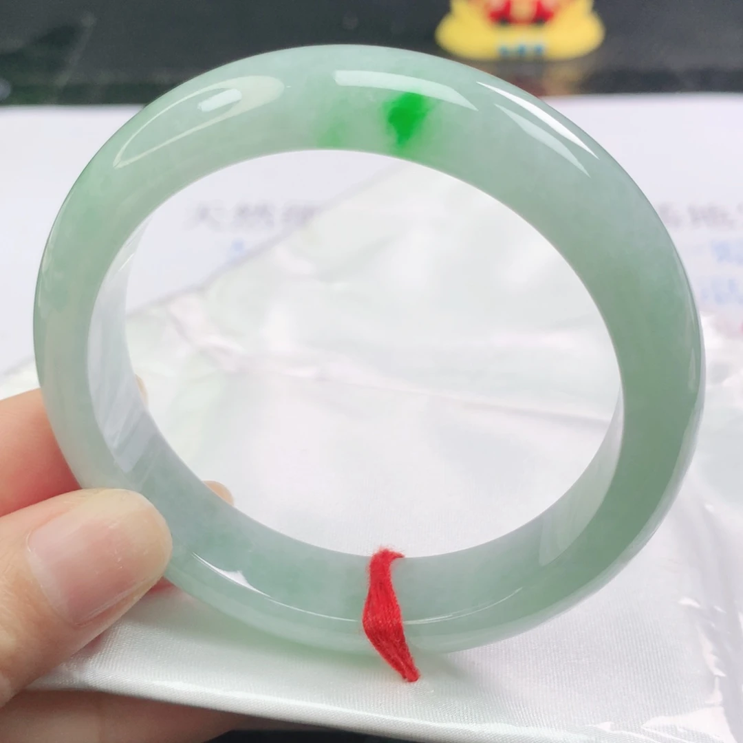 翡翠未镶嵌手镯正